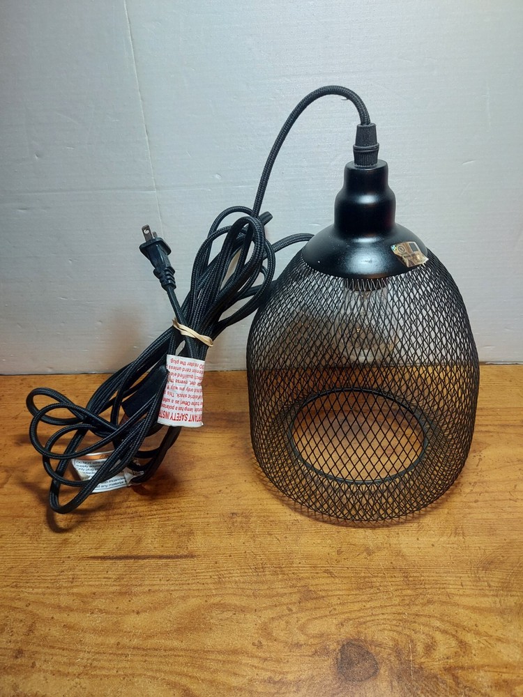 Wire Mesh Wrought Iron Hollow Hanging Light