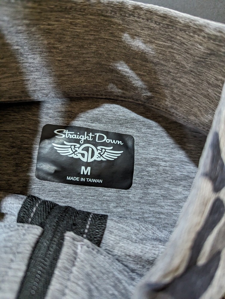 NWT MEN'S STRAIGHT DOWN PULLOVER, SIZE: M, COLOR: GRAY CAMO (M1)
