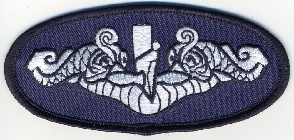 Silver Dolphins - Oval - BC Patch - US Navy Submarines - Cat No. C5145