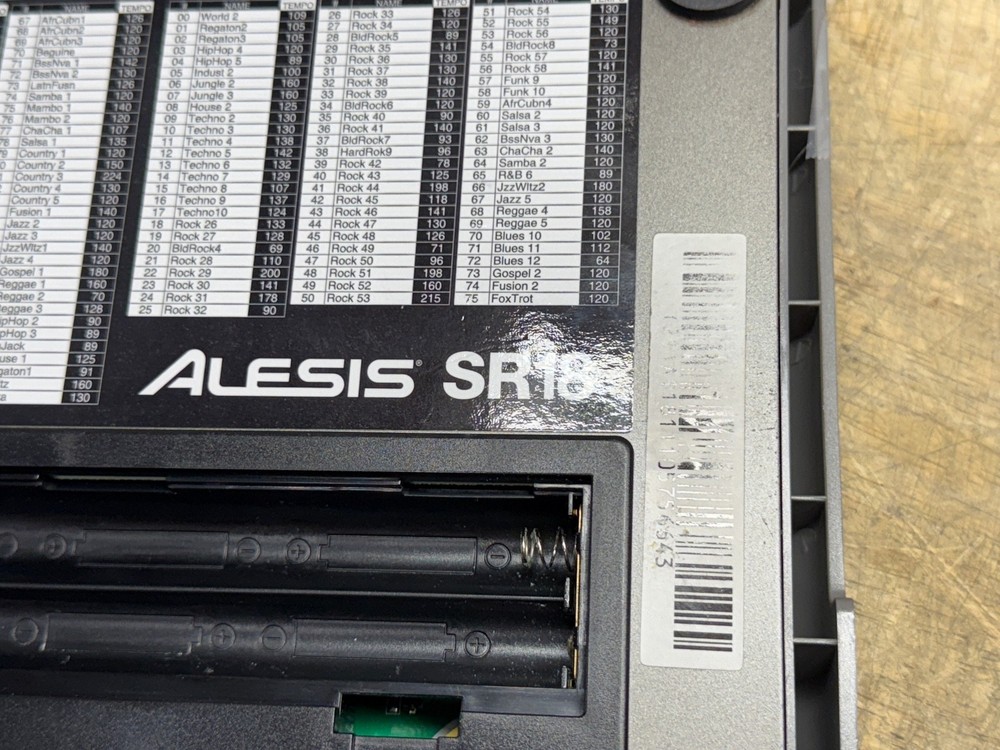 Alesis SR-18 Drum Machine