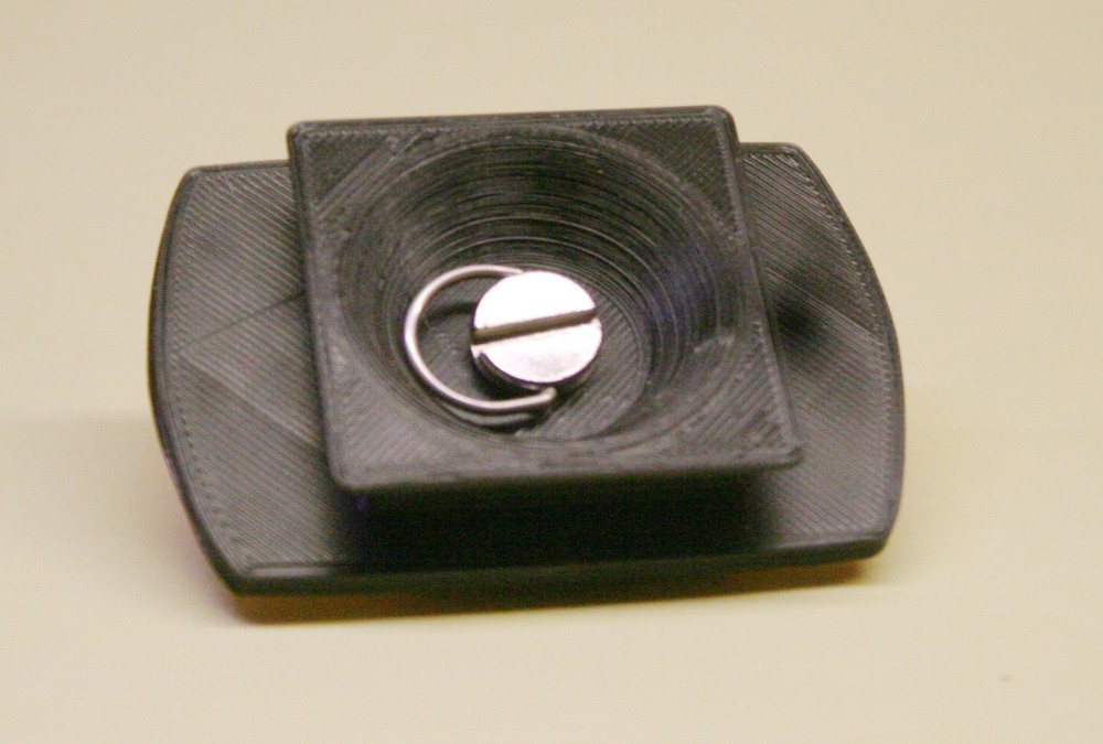 Quick release plate for tripod, Vanguard QS-28 replacement