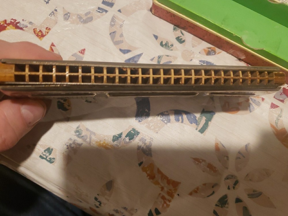 Vintage Hohner Triumph 1155/48 G Harmonica