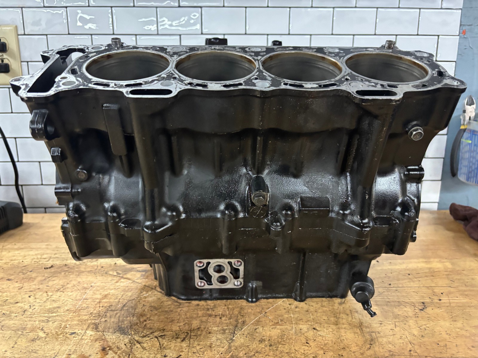 2006-2007 Kawasaki Ninja ZX1000 ZX10R Engine Motor Cases Crankcase