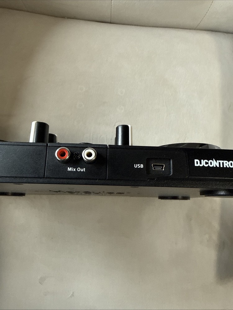 Hercules DJControl Instinct P8 Party Pack