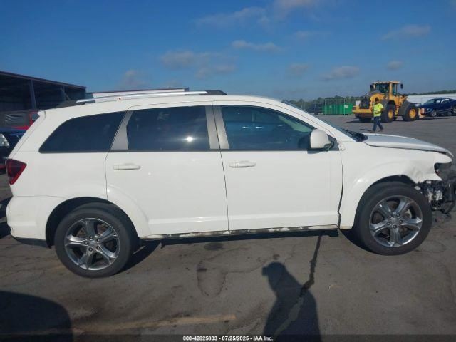 JOURNEY 2017 Glove Box 4751784