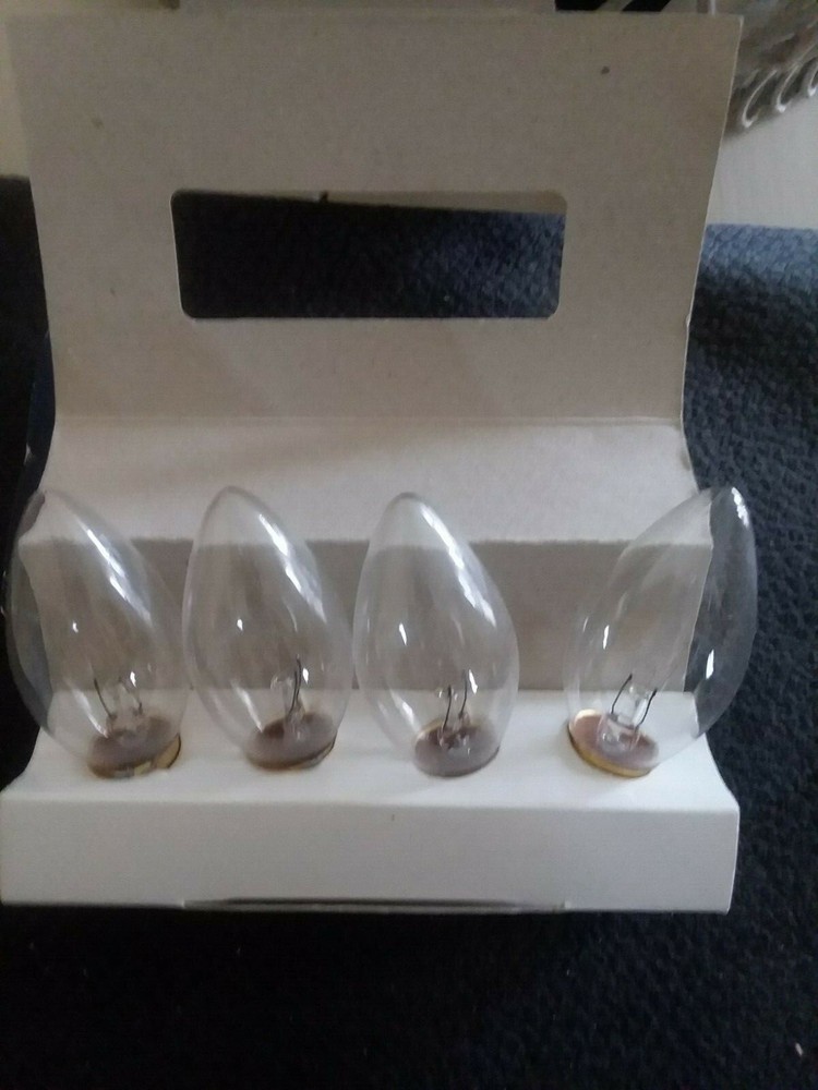 C9 indoor/outdoor immediate base clear replacement bulbs