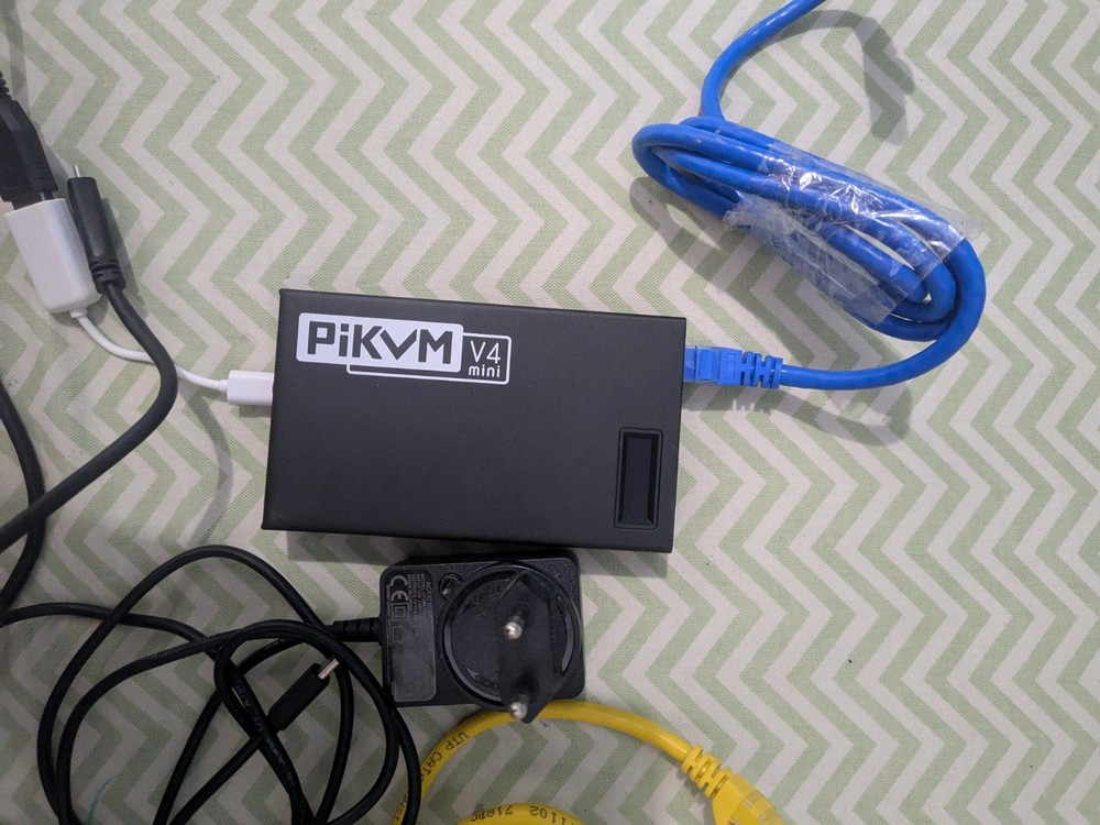 PIKVM V4 MINI