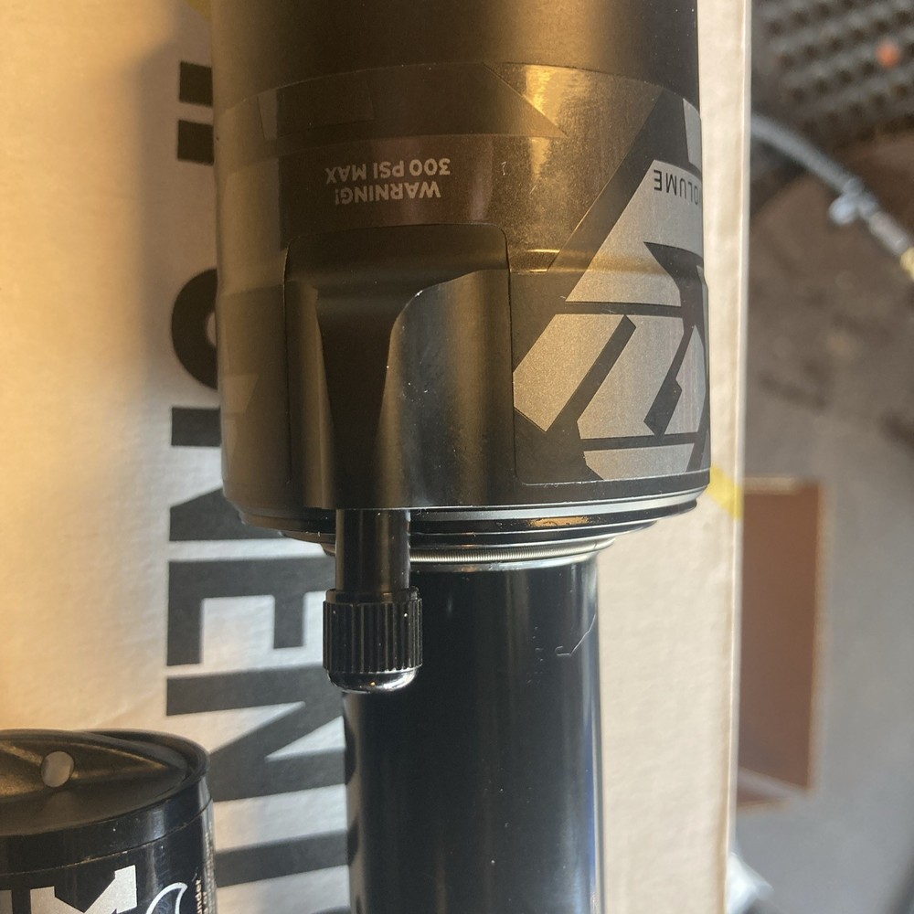 fox float x2 Evol Extra Volume Rear Shock