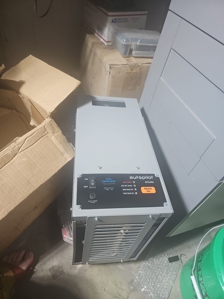 Autopilot 4 Burner Co2 Generator
