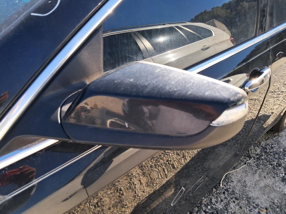 MALIBU 2017 Glove Box 4853260