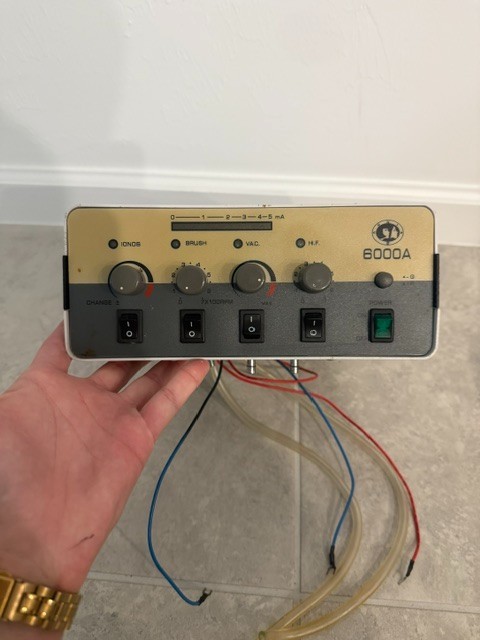 Galvanic & High Frequency Facial Machine - 600A/214