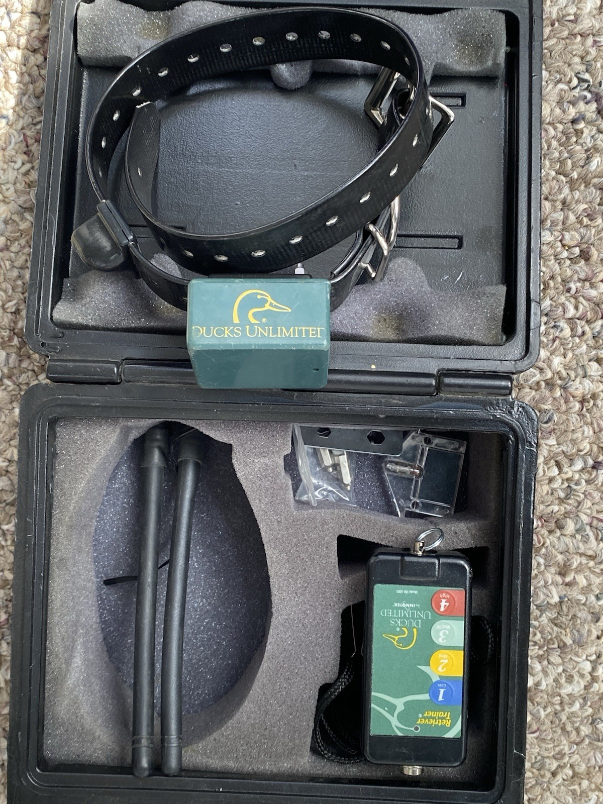 Innotek Retriever Trainer model RR-3005 remote training dog collar transmitter