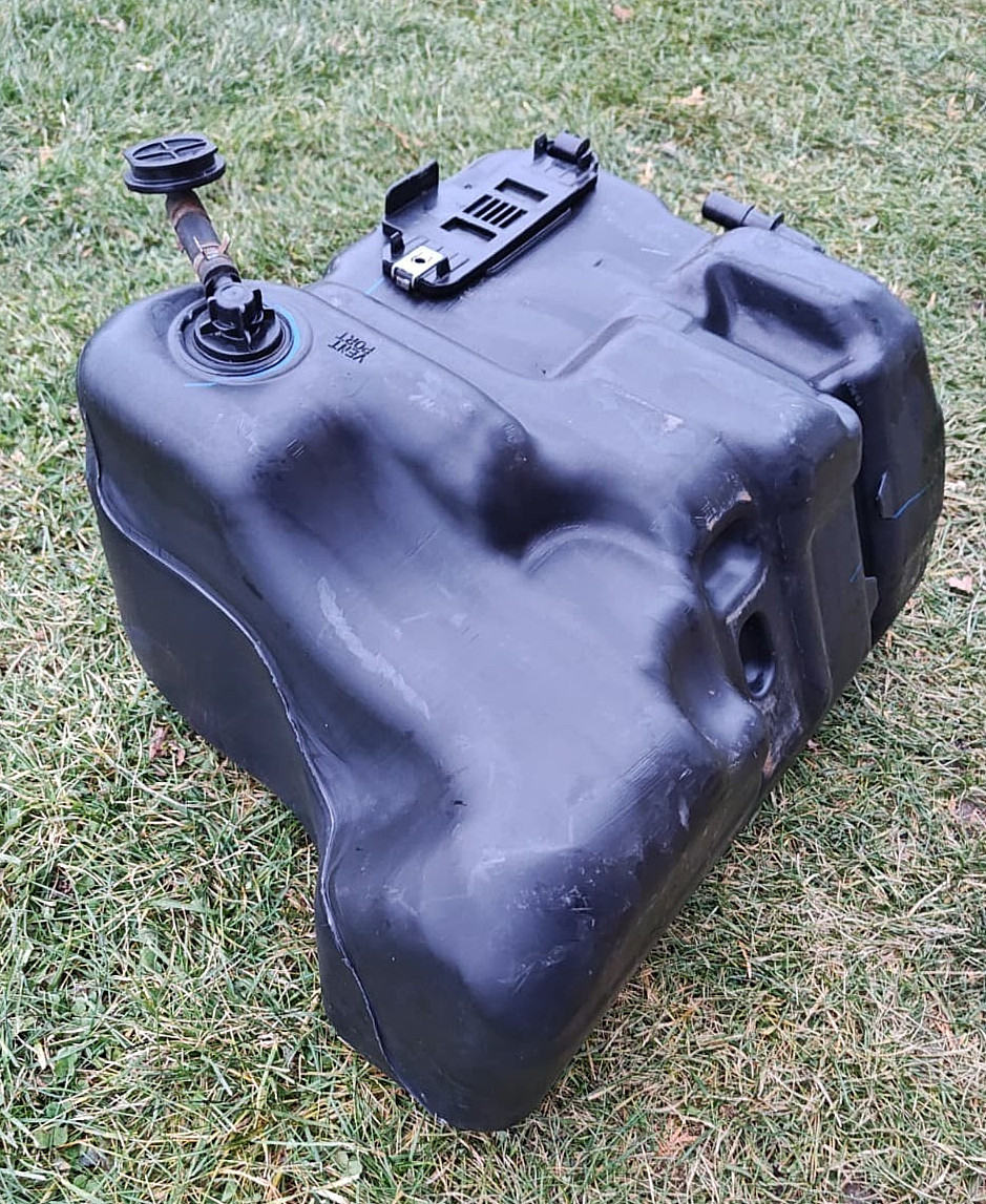 2019-2024 Dodge Ram 2500 3500 OEM DEF Diesel Exhaust Fluid Tank Only 57009090AA