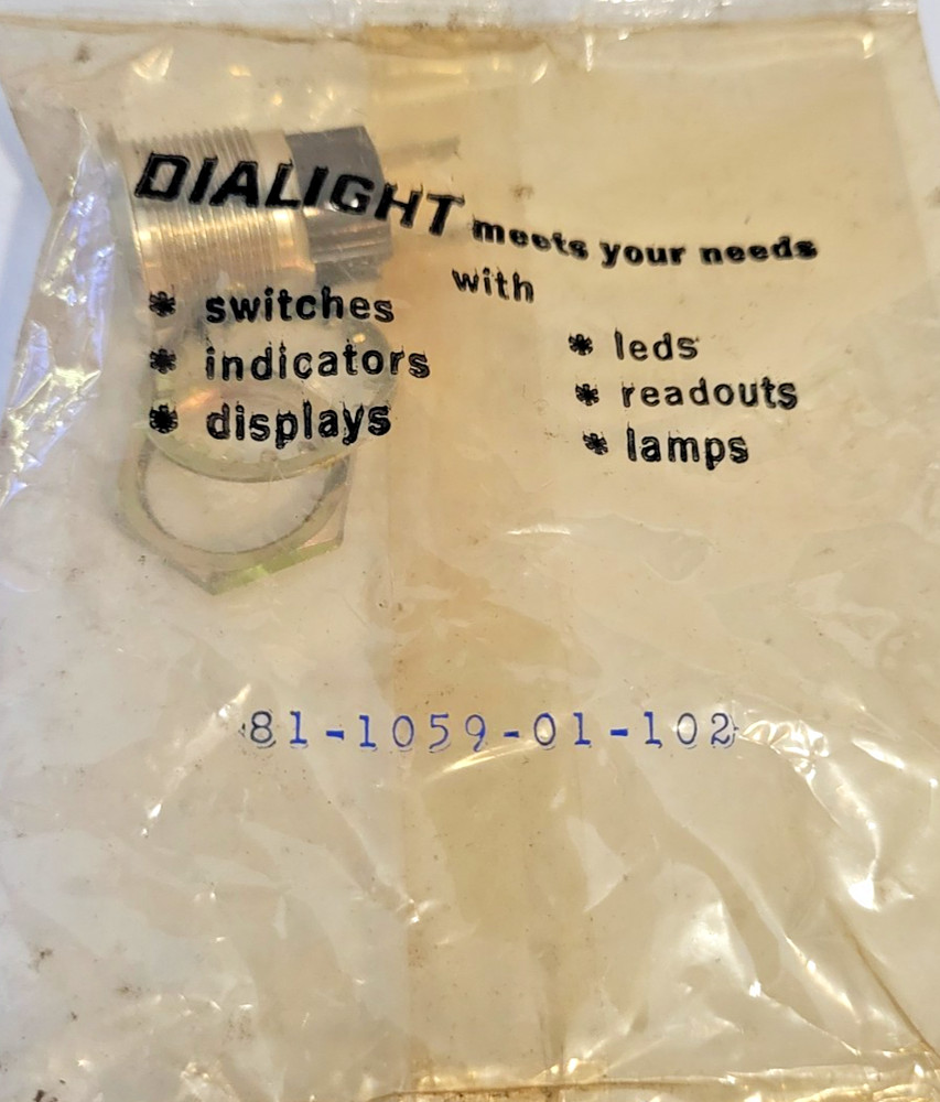 Dialight 81-1059-01-102 Panel Mount Indicator Light Lamp New