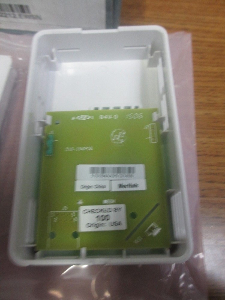 SIEMENS Room Temperature Sensor, QAA2212.EWSN