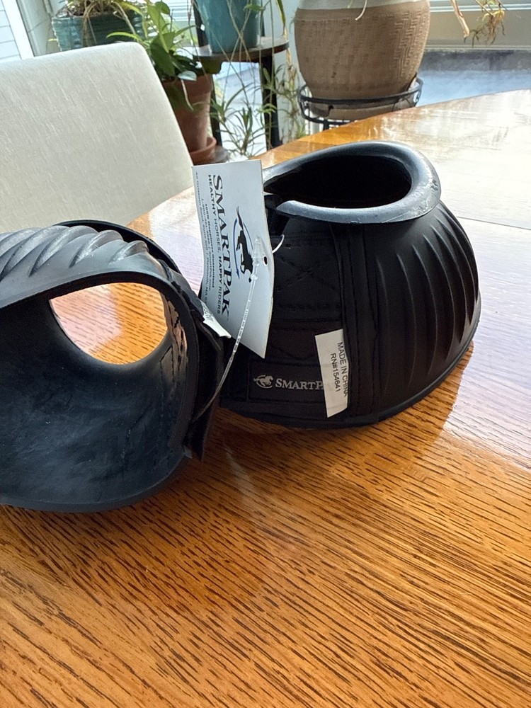 Smart pack black bell boots with Velcrolike size medium
