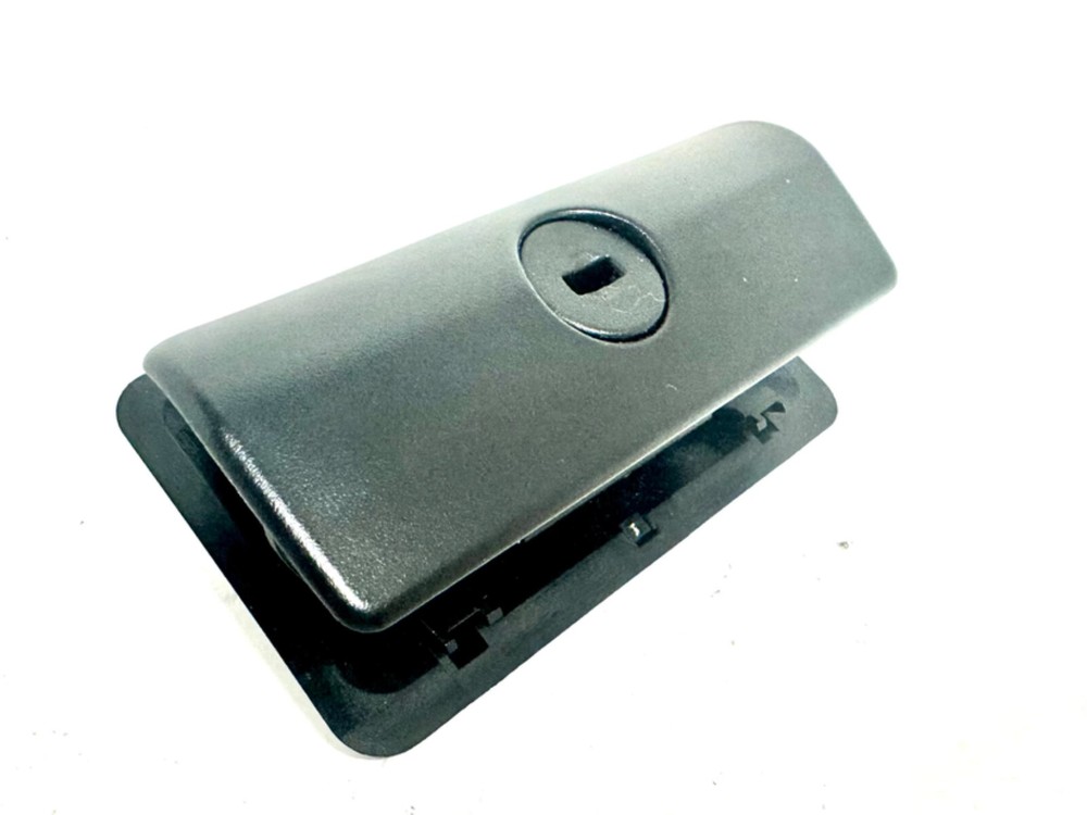 Glove Box Latch Lock BMW 325 328 330 M3 335 X3 X5 E39 E46 E60/61 E9X E53 E83 E90