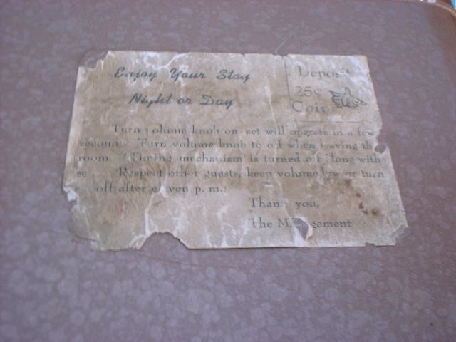 TRADIO COIN OPERATED HOTEL TUBE RADIO 2 hour 25-cents Untested Parts/Repair