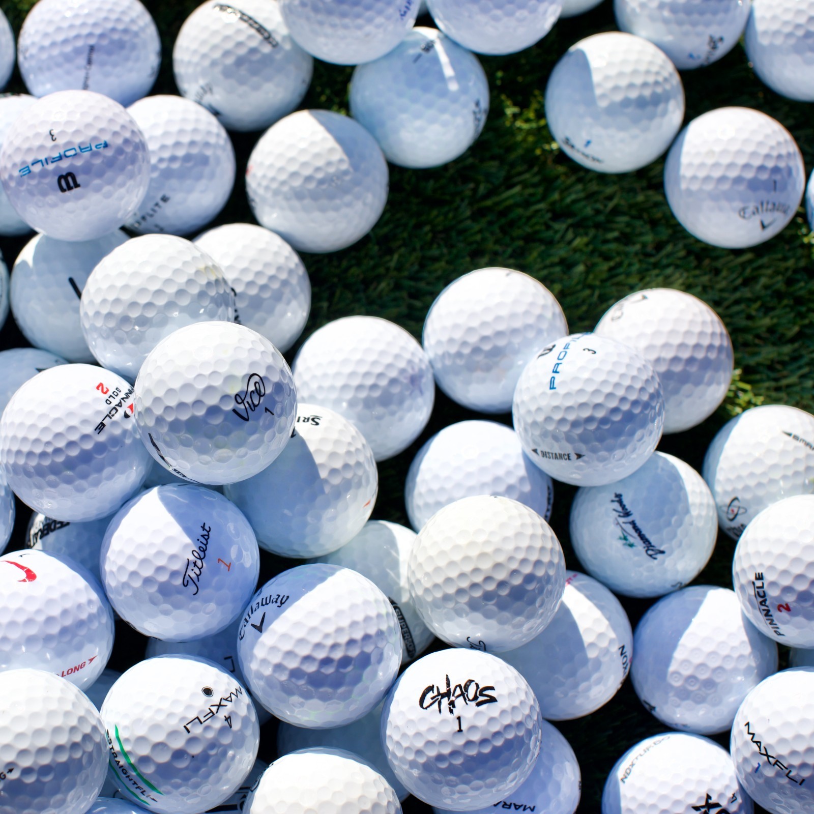100 Assorted Brand Golf Balls Near Mint 5A/4A - Amazing Value - FREE SHIPPING!