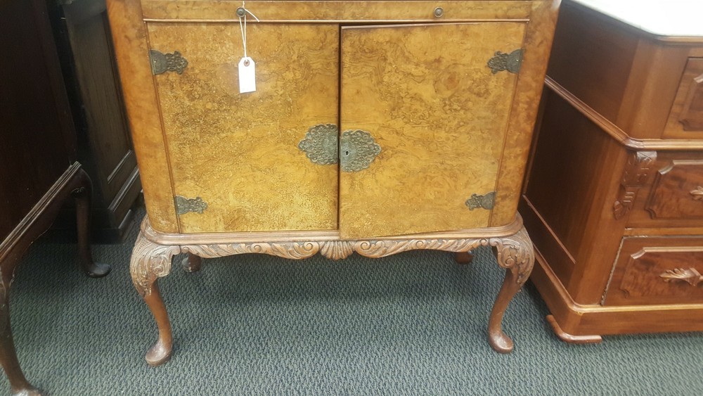 Burl Walnut Bar