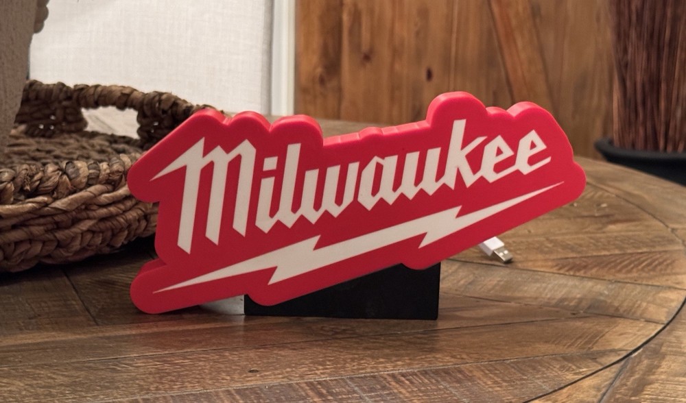 Milwaukee Light Up Sign
