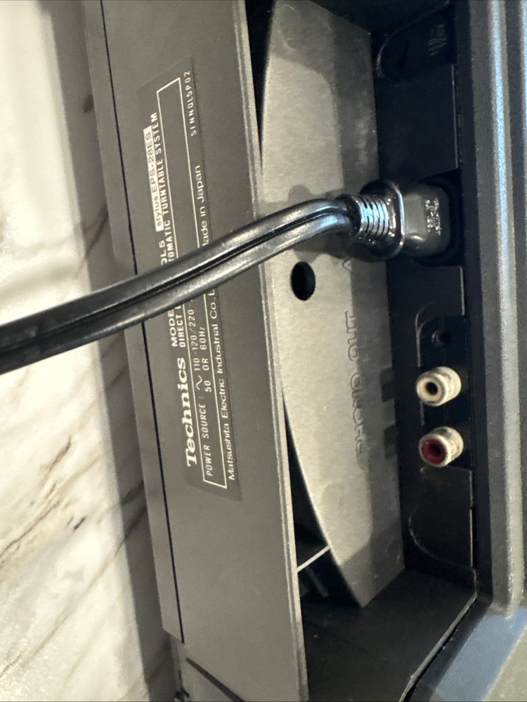 Technics Automatic Turntable System SL-QL5 Quartz Direct Drive