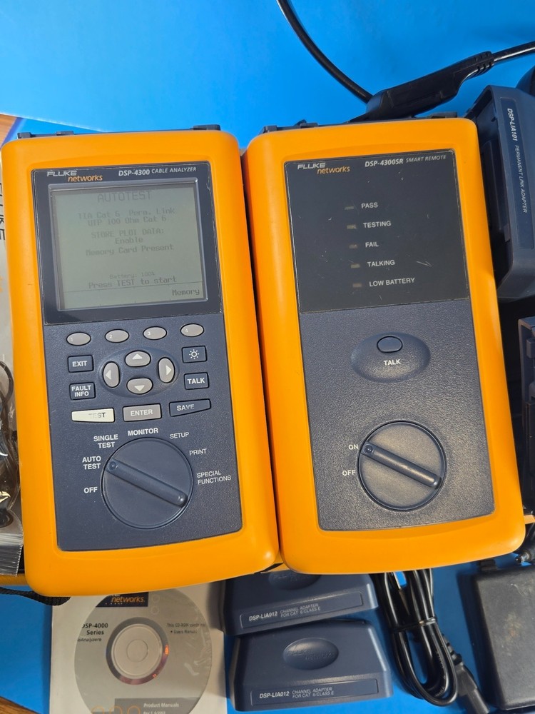 Fluke Networks DSP-4300 Cat 6 Class E Network Cable Analzyer Meter Kit