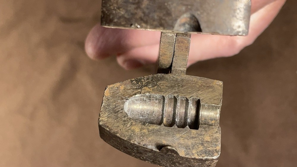 Antique Hand Reloading Tool Single Cavity Bullet Mold Unknown Early Maker Marked