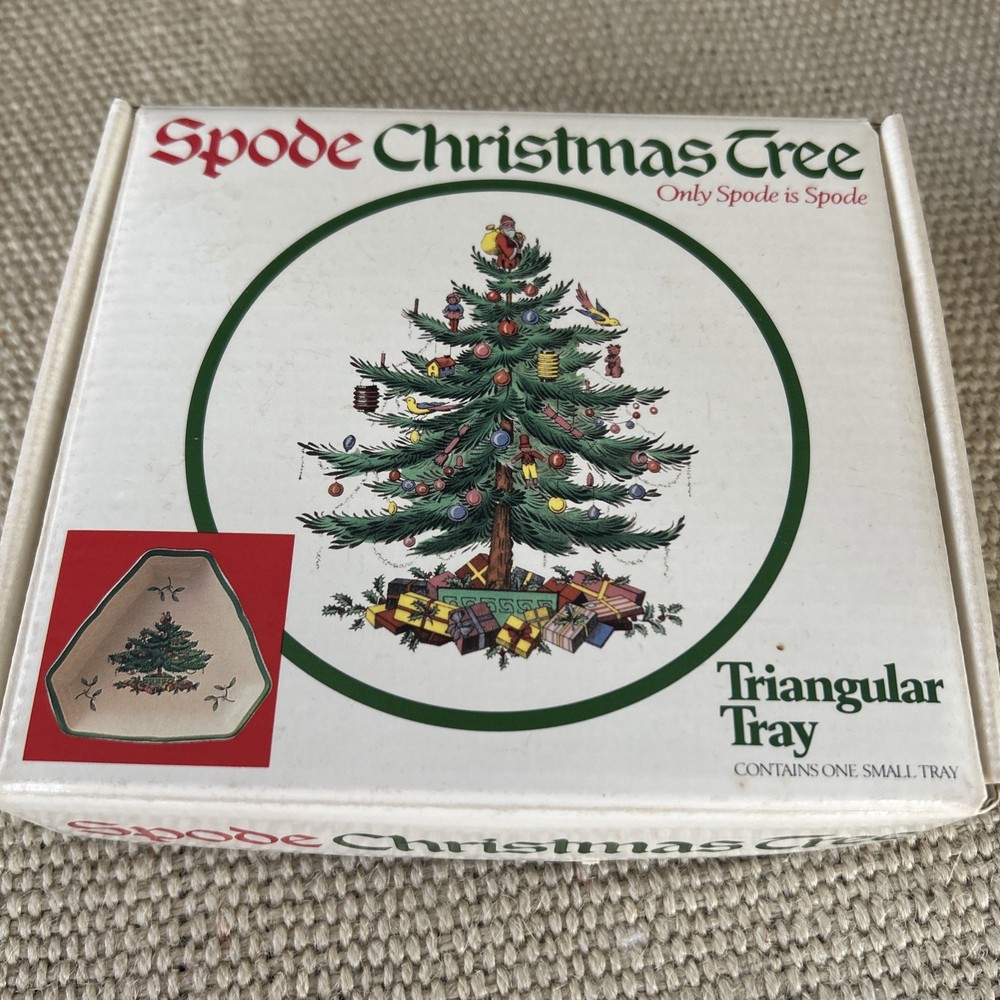 Spode Christmas Tree Triangular 5.5" x 5" Dish Made in England with Original Box