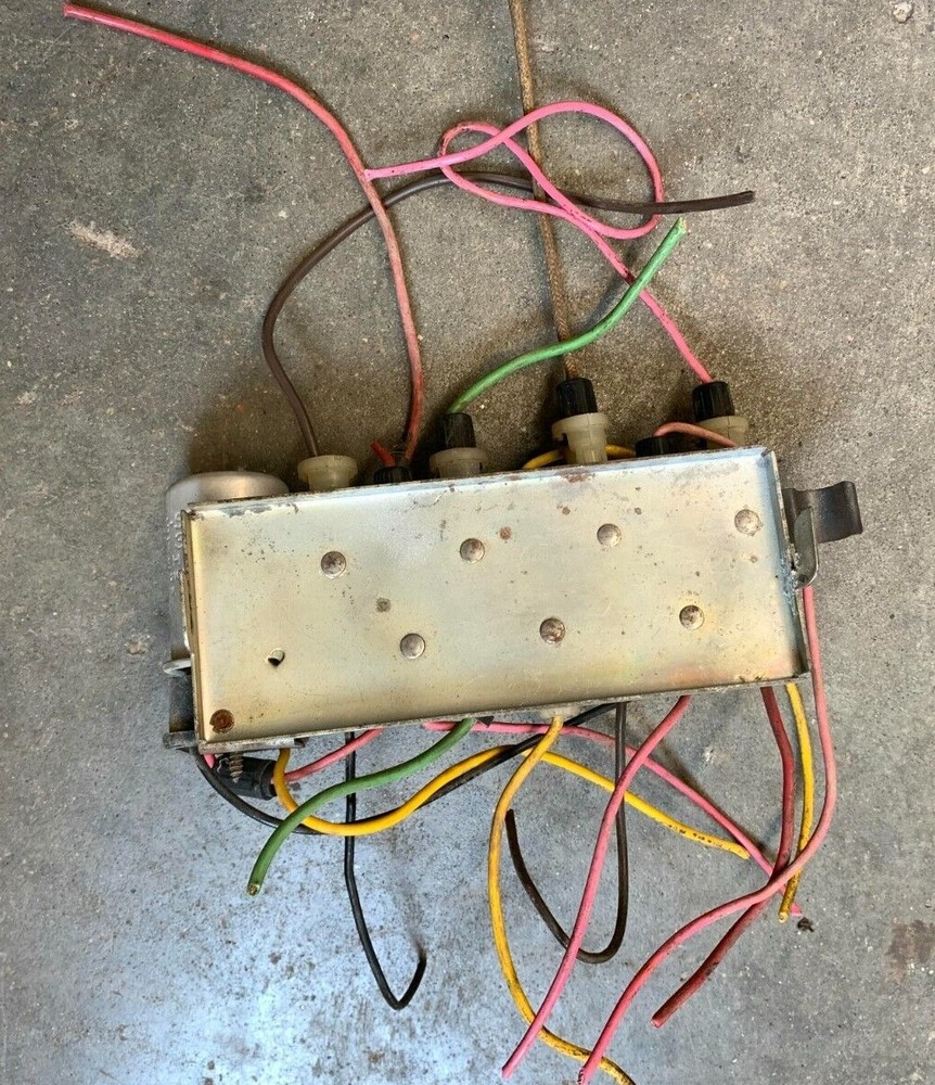 1957 CADILLAC FUSE BLOCK