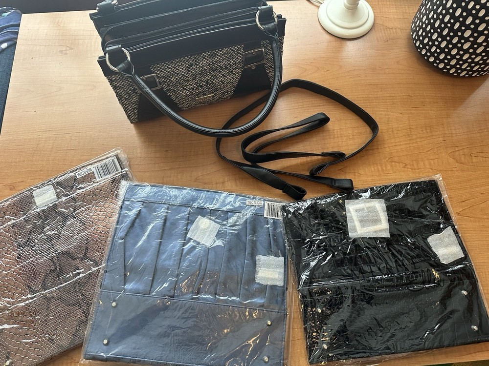 Miche Classic Black Base Bag Double Handles with 4 shells EUC