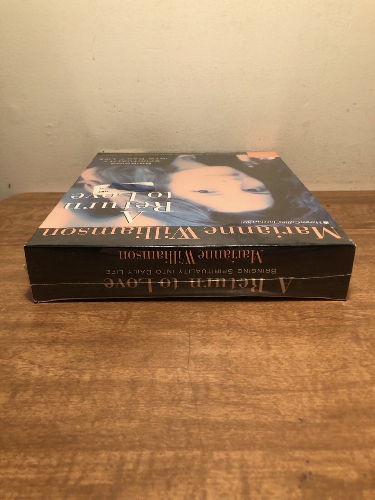 A Return To Love - Interactive Workshop with Marianne Williamson - 1995 - CD-ROM