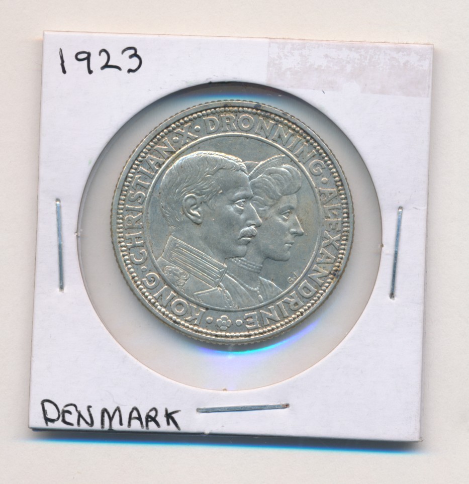 1923 DENMARK 2 KRONER SILVER WEDDING