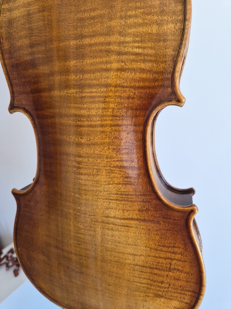 4/4 VIOLIN HAND MADE BRAND NEW