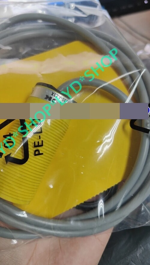 1pc NEW FOR BC10-S30-AZ3X Capacitive Proximity Sensor