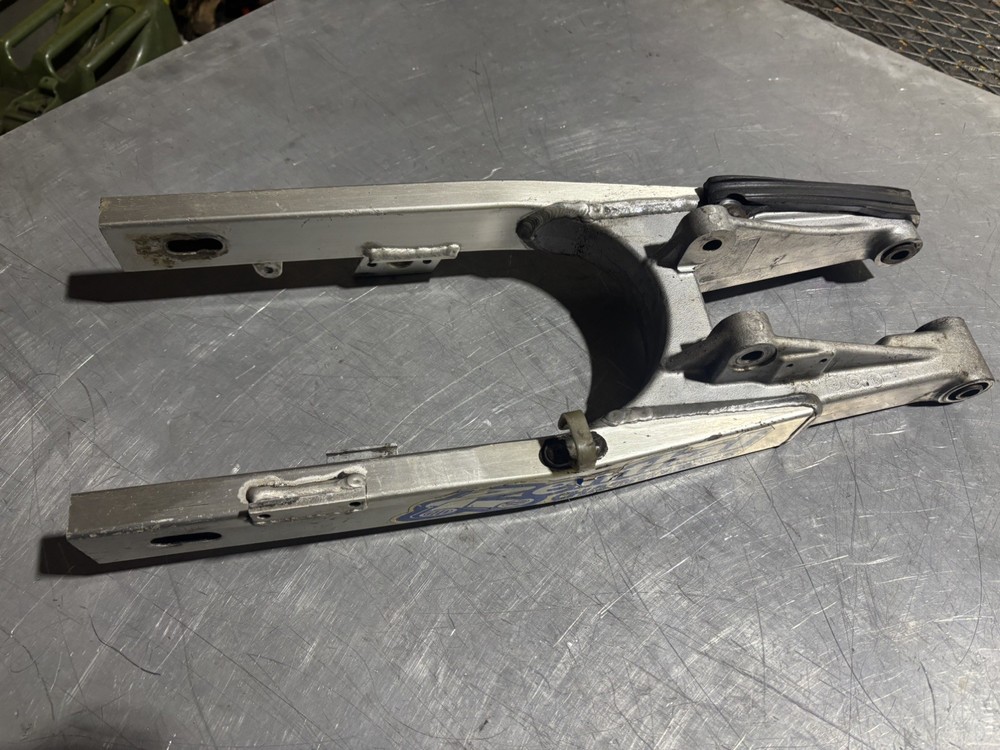 RM 80 SWINGARM 1993