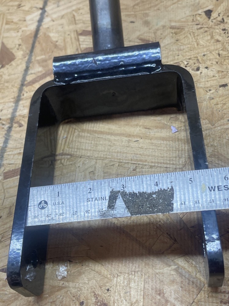 Unmarked Black Wheel Fork 5" wide (H5)