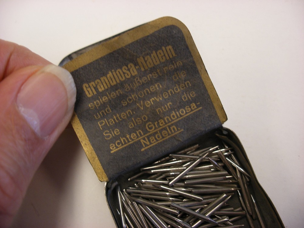 Phonograph Victrola Gramophone Needle Tin - Grandiosa