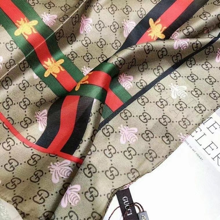 SCARF GUCCI SCARF SHAWL AUTHENTIC 100% SILK BEIGE CAMEL RED BLACK BEE CLASSIC