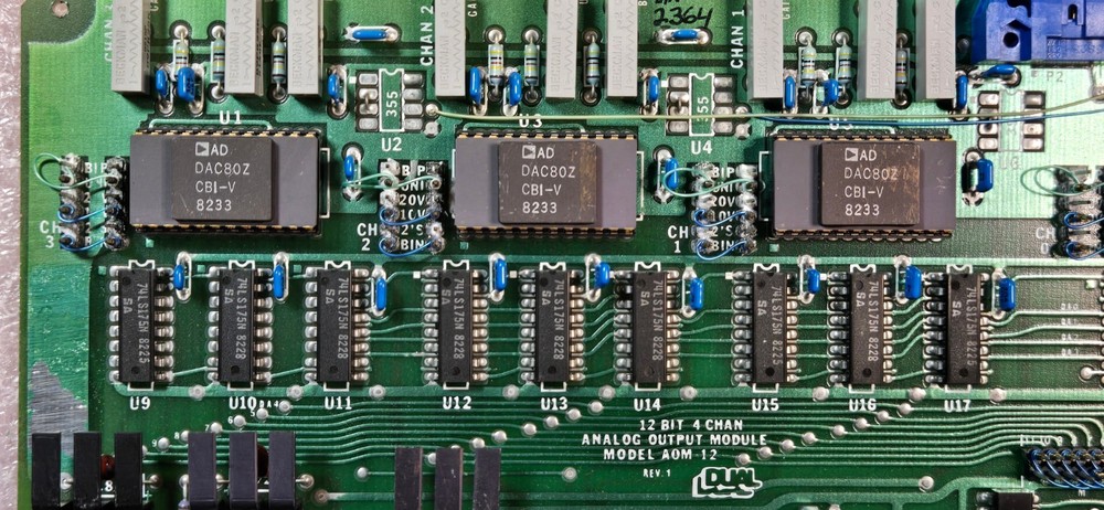 Dual Systems Control 12 Bit 4 Chan Analog Output Module AOM 12 Board - Untested