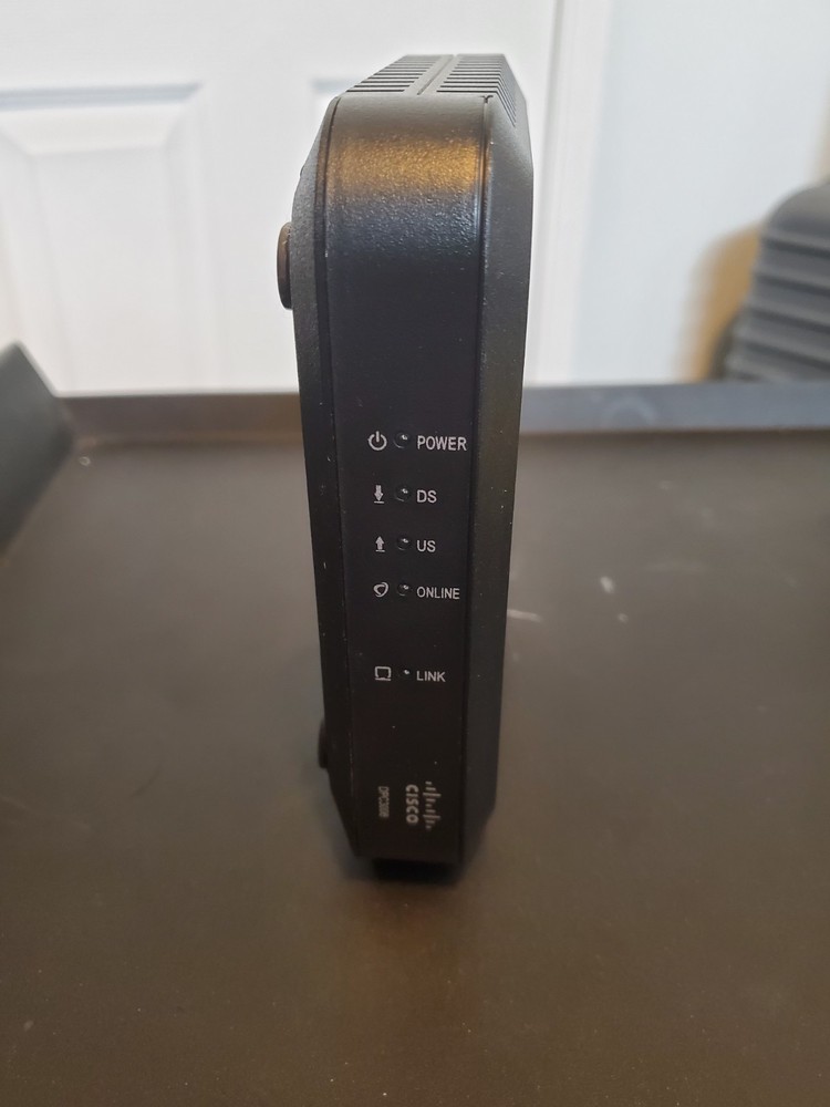 Netgear Wireless Router WRN2000 v2 & Cisco Cable Modem Model DPC3008