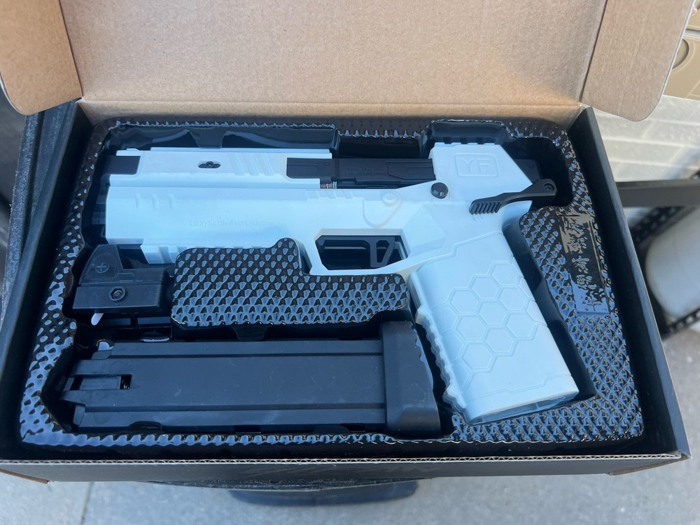 YIFAN SoftBBullet Toy Gun🌸🌈🌟🌸🌈🌟