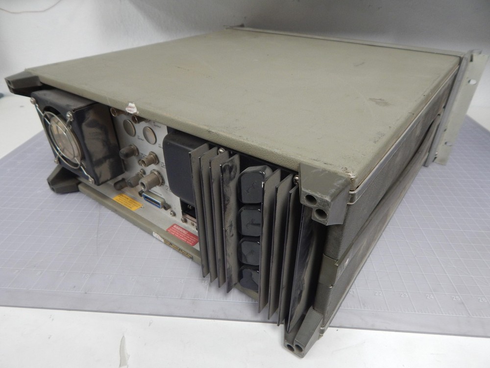 HP 8712ET RF NETWORK ANALYZER