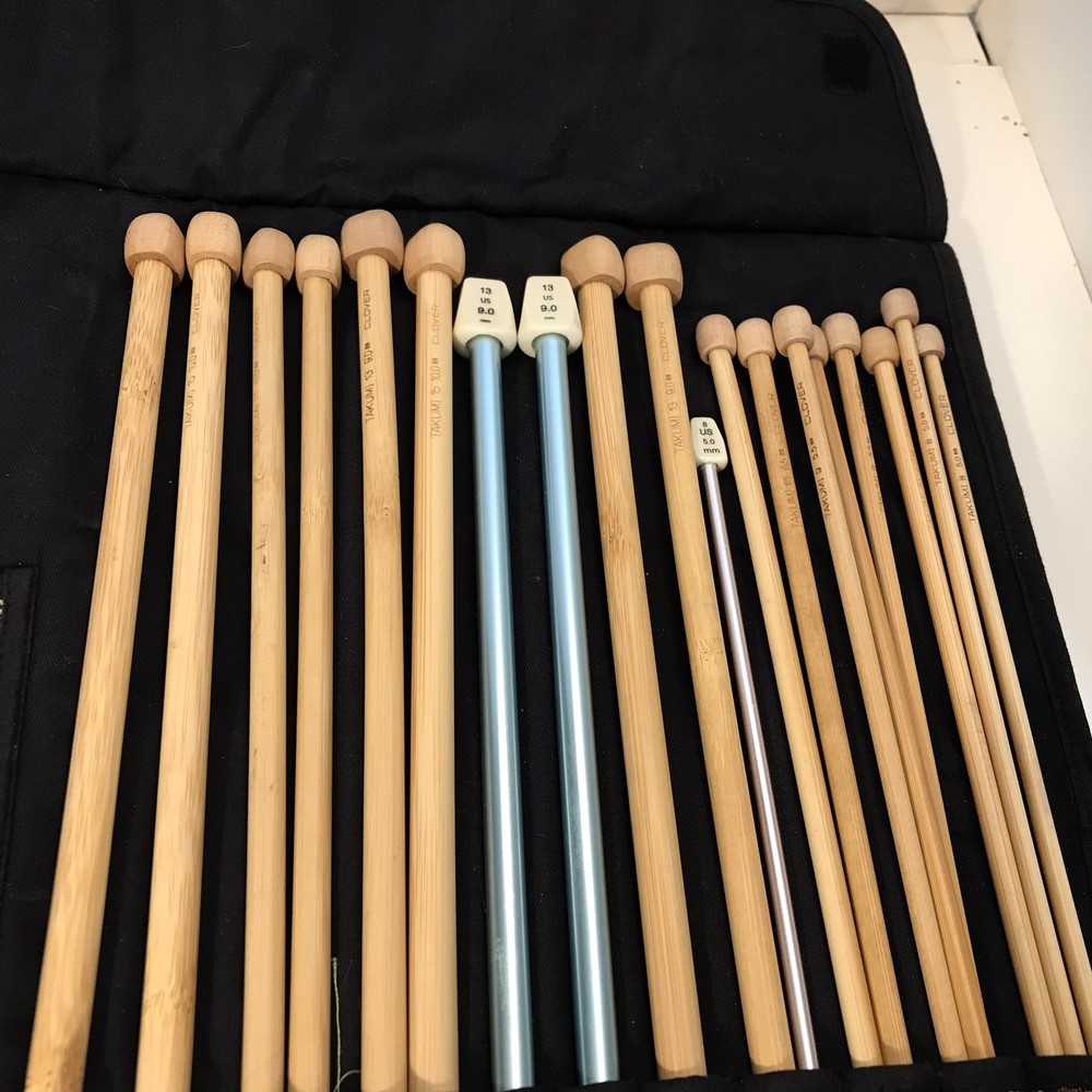 Clover Knitting Needles In Fabric Case