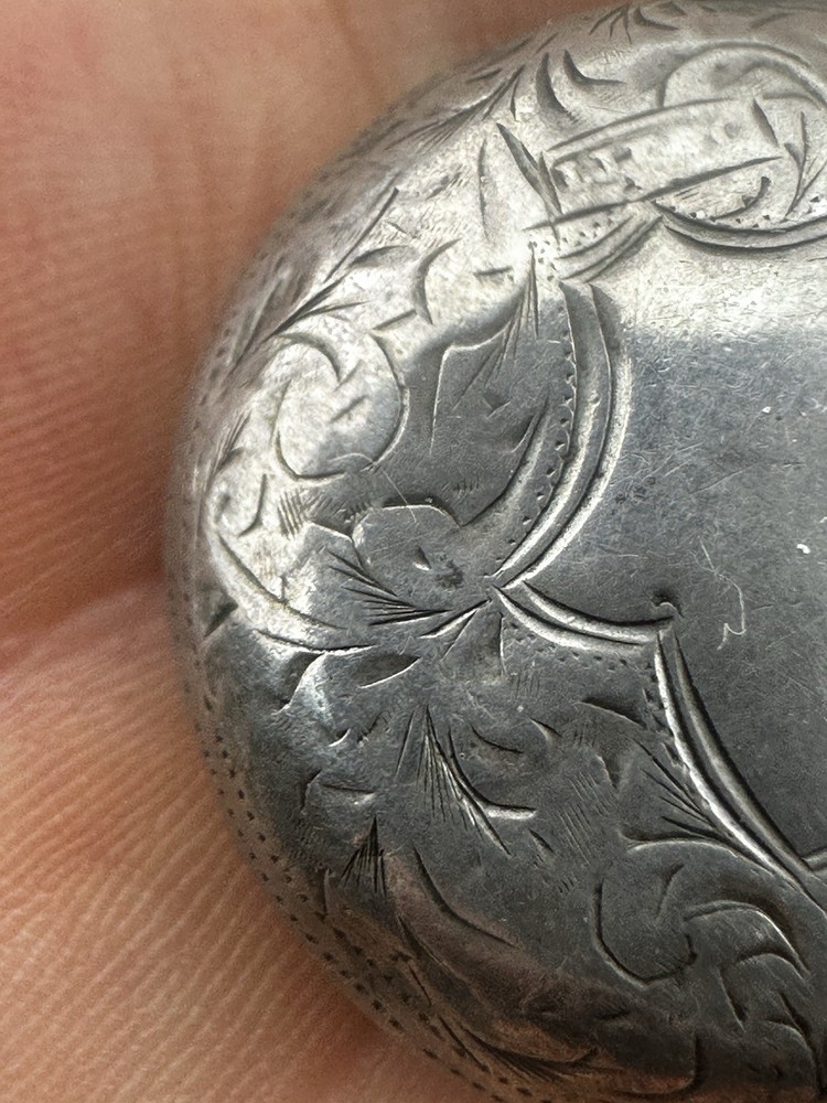 Antique Solid Silver Hallmarked Sovereign Single Side Opening Case