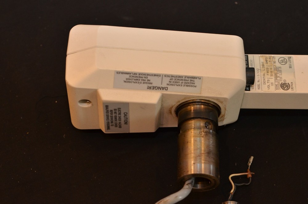 Adec 6300 Post Mount Dental Light Arm