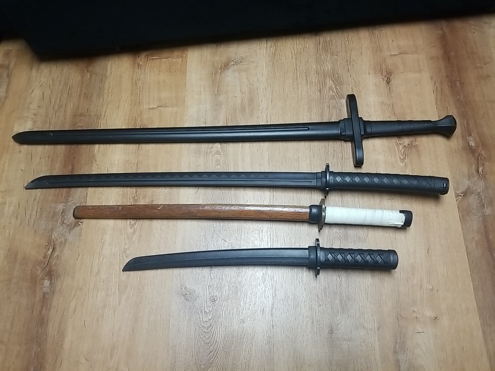 Polypropylene Practice Swords (PICKUP)