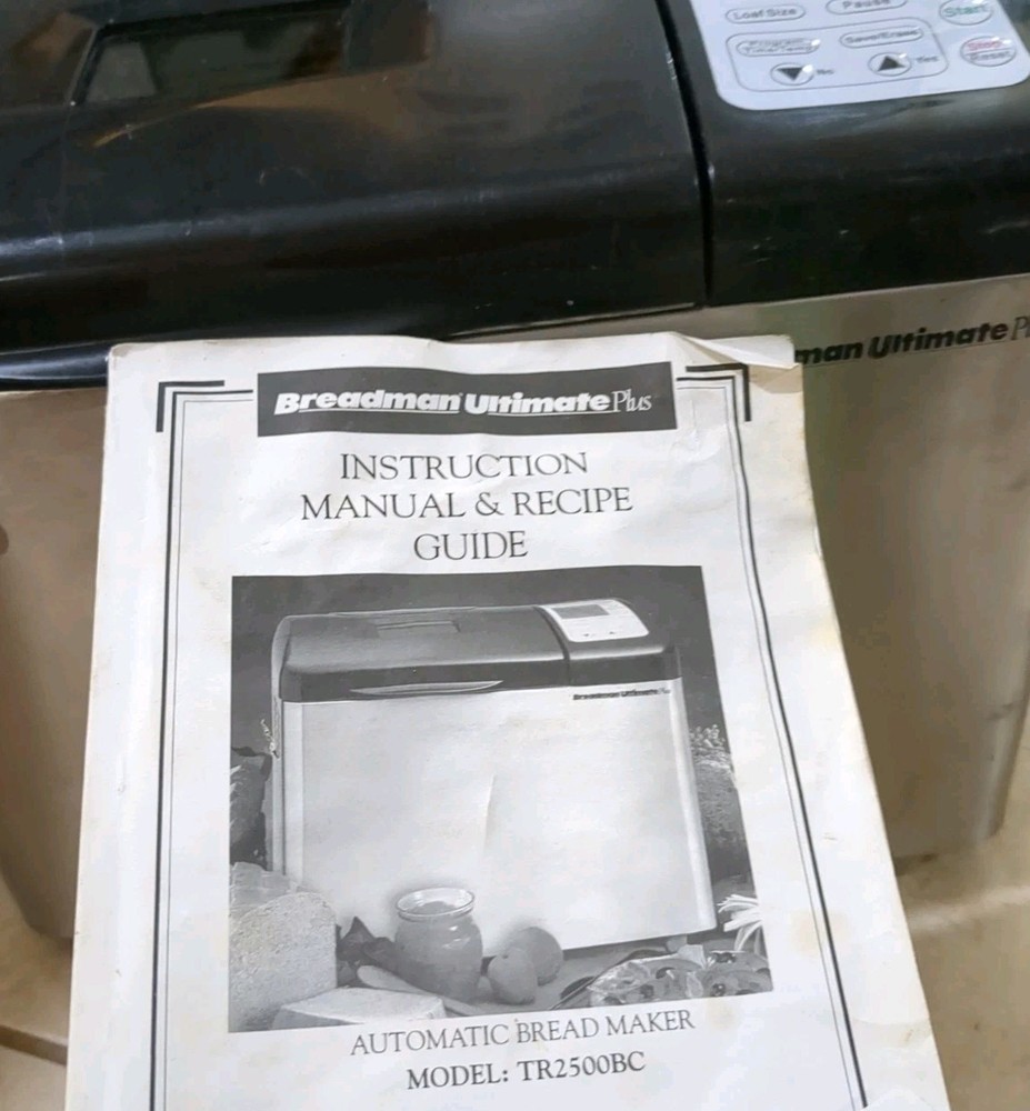 Breadman Ultimate TR2500BC Bread Machine Maker Baking Automatic 1 to 2 LB