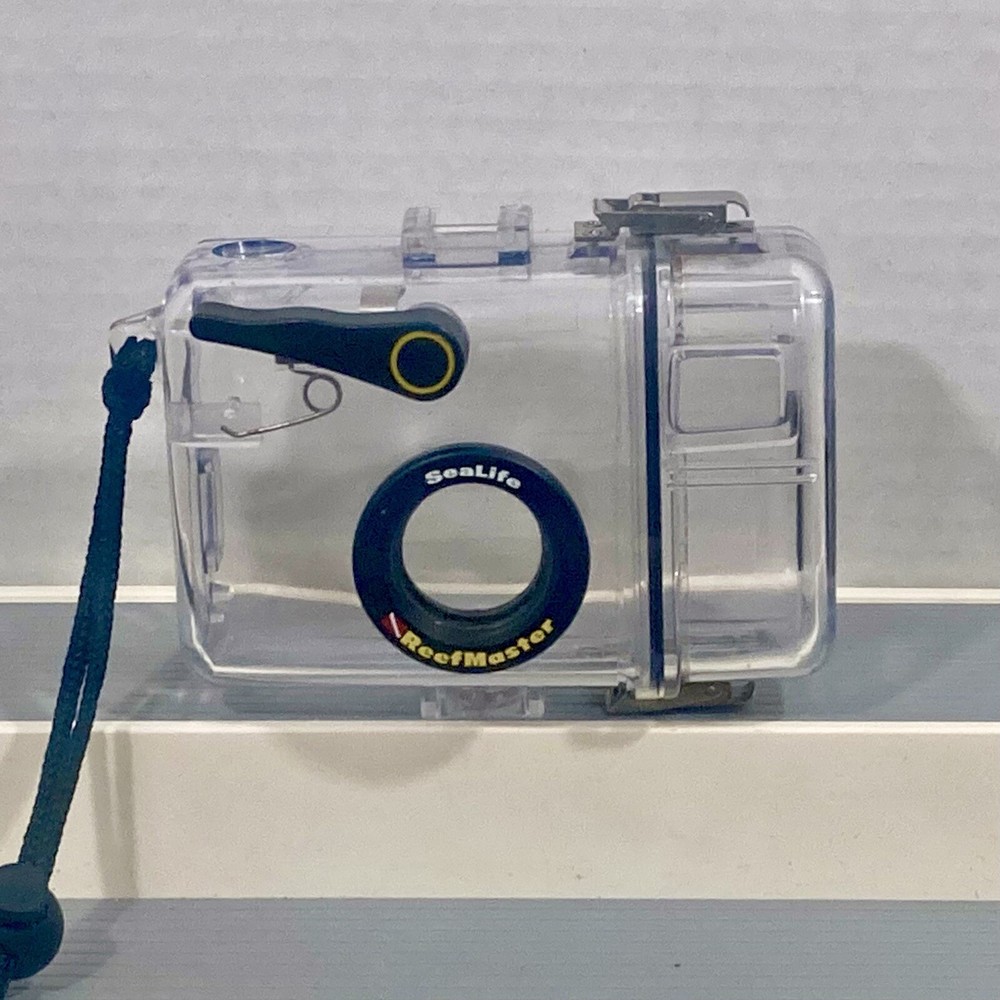 Sealife Automatic Reefmaster CL Wide Angle 35mm Dive Camera w Underwater Case