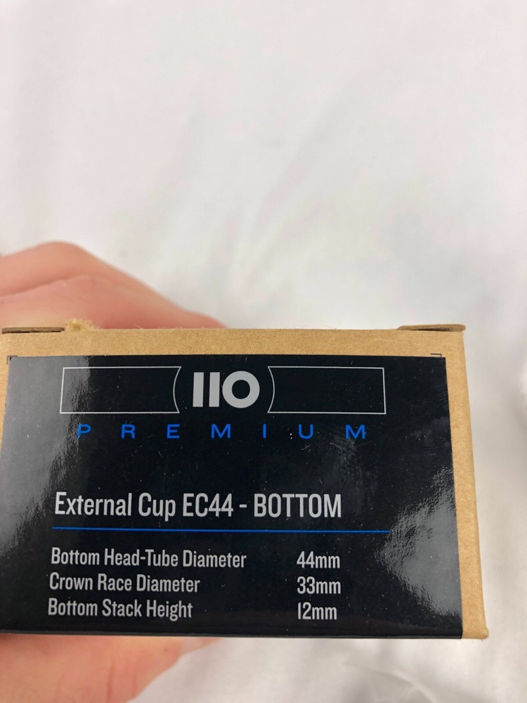 Cane Creek 110 Premium External Cup EC44 BOTTOM